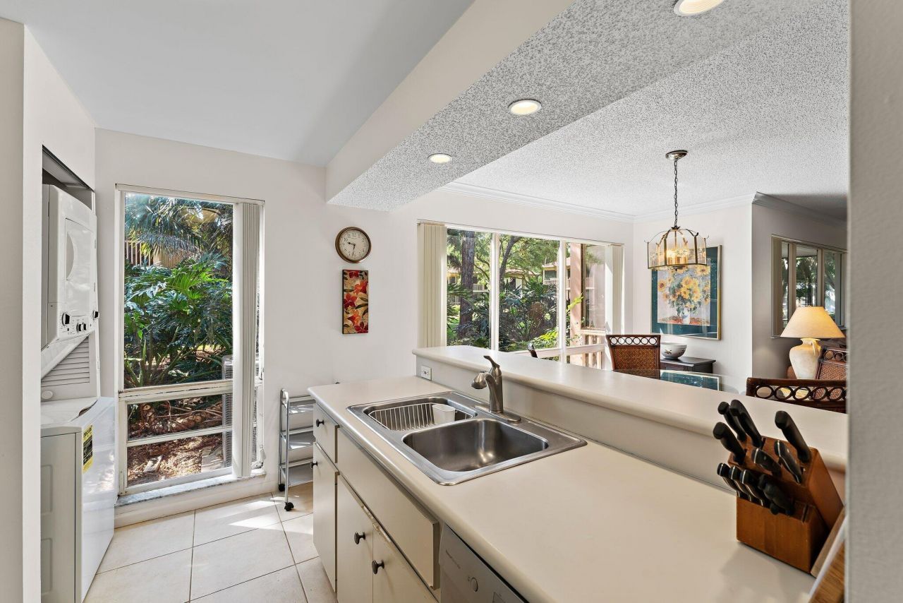 527 Brackenwood Place, Palm Beach Gardens, FL 33418 Photo