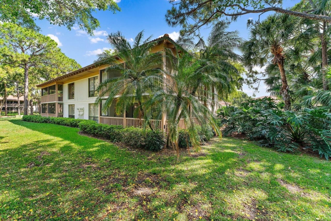 527 Brackenwood Place, Palm Beach Gardens, FL 33418 Photo