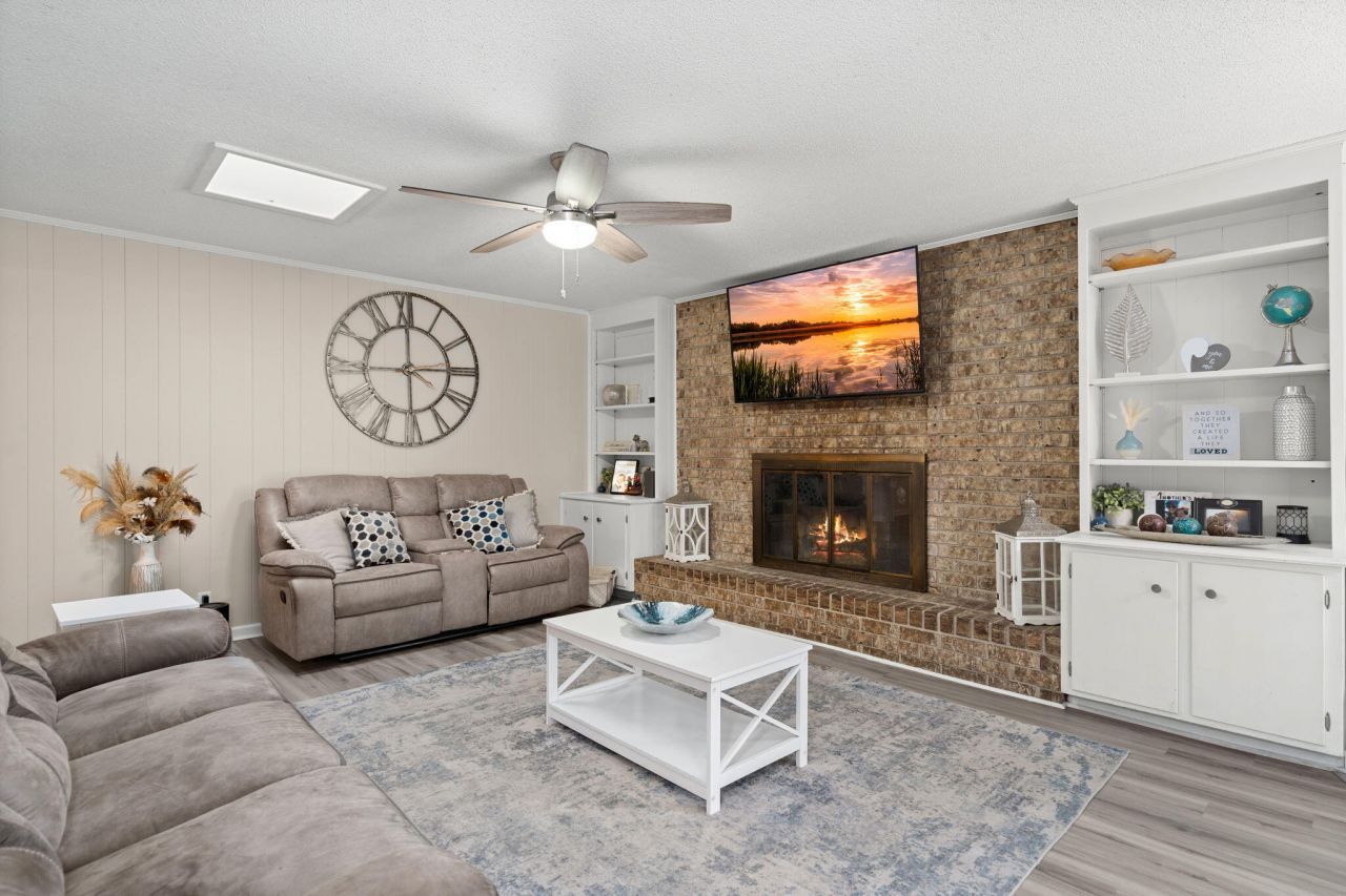 140 Franklin Circle Photo 13