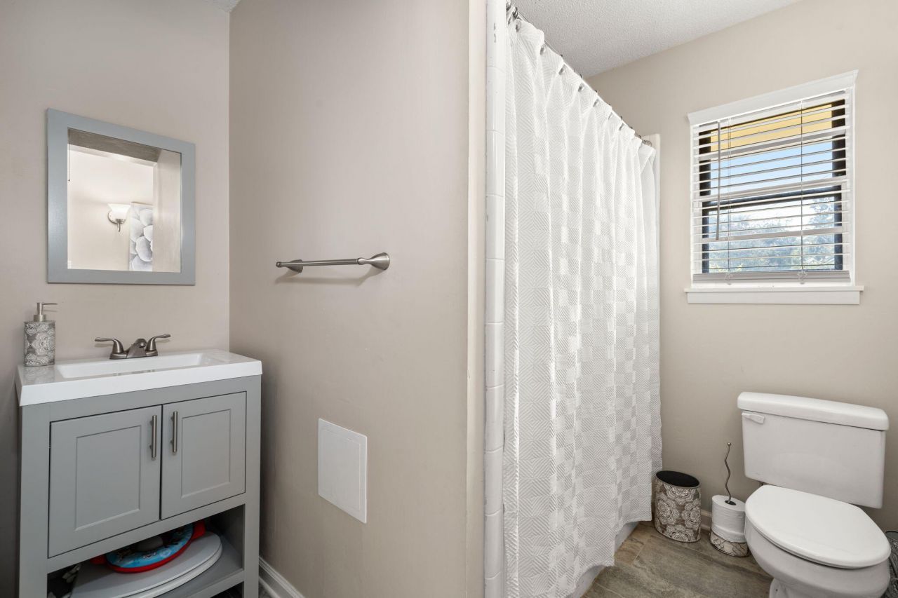 140 Franklin Circle Photo 26