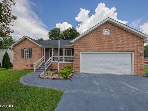 157 Acorn Drive, Corryton, TN 37721