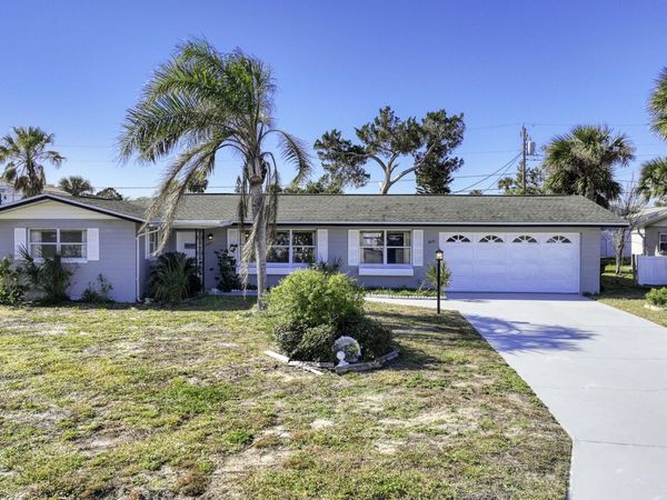 3041 N Oleander Avenue, Daytona Beach, FL 32118