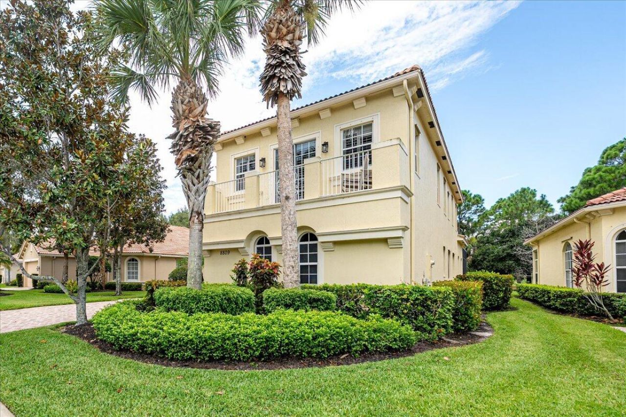 8809 Champions Way, Saint Lucie West, FL 34986 Photo