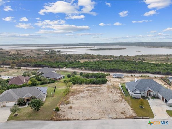 1926 Fall Creek Drive, Harker Heights, TX 76548