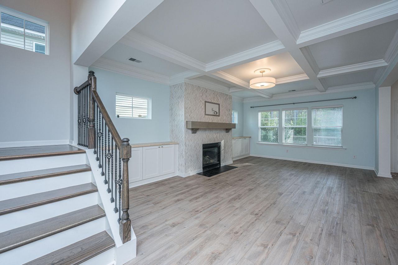 542 Dunswell Drive Photo 15