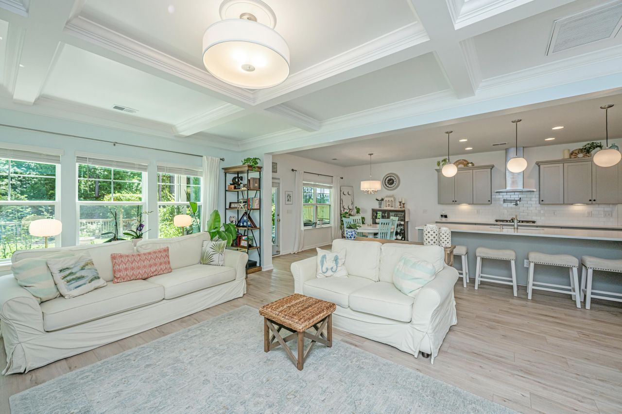 542 Dunswell Drive Photo 16