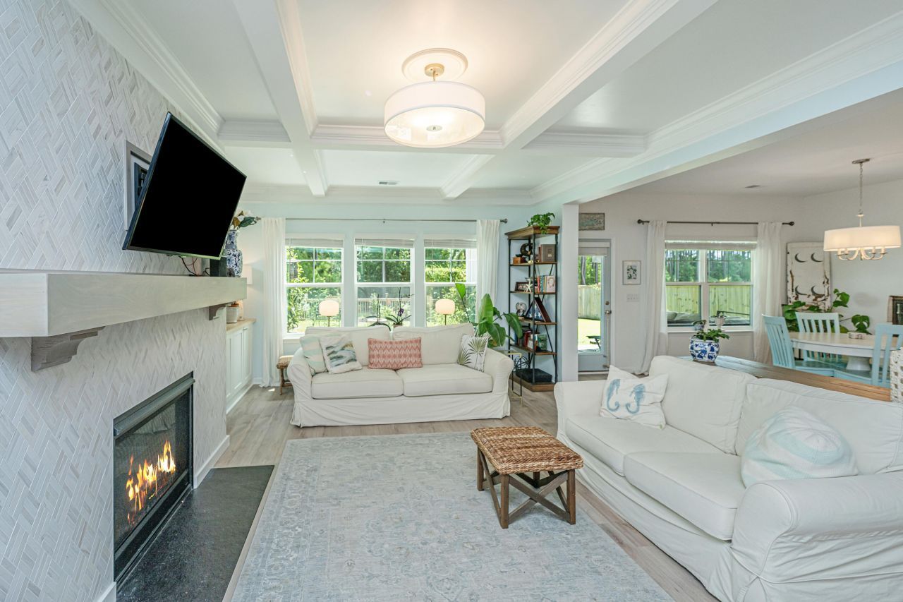 542 Dunswell Drive Photo 17