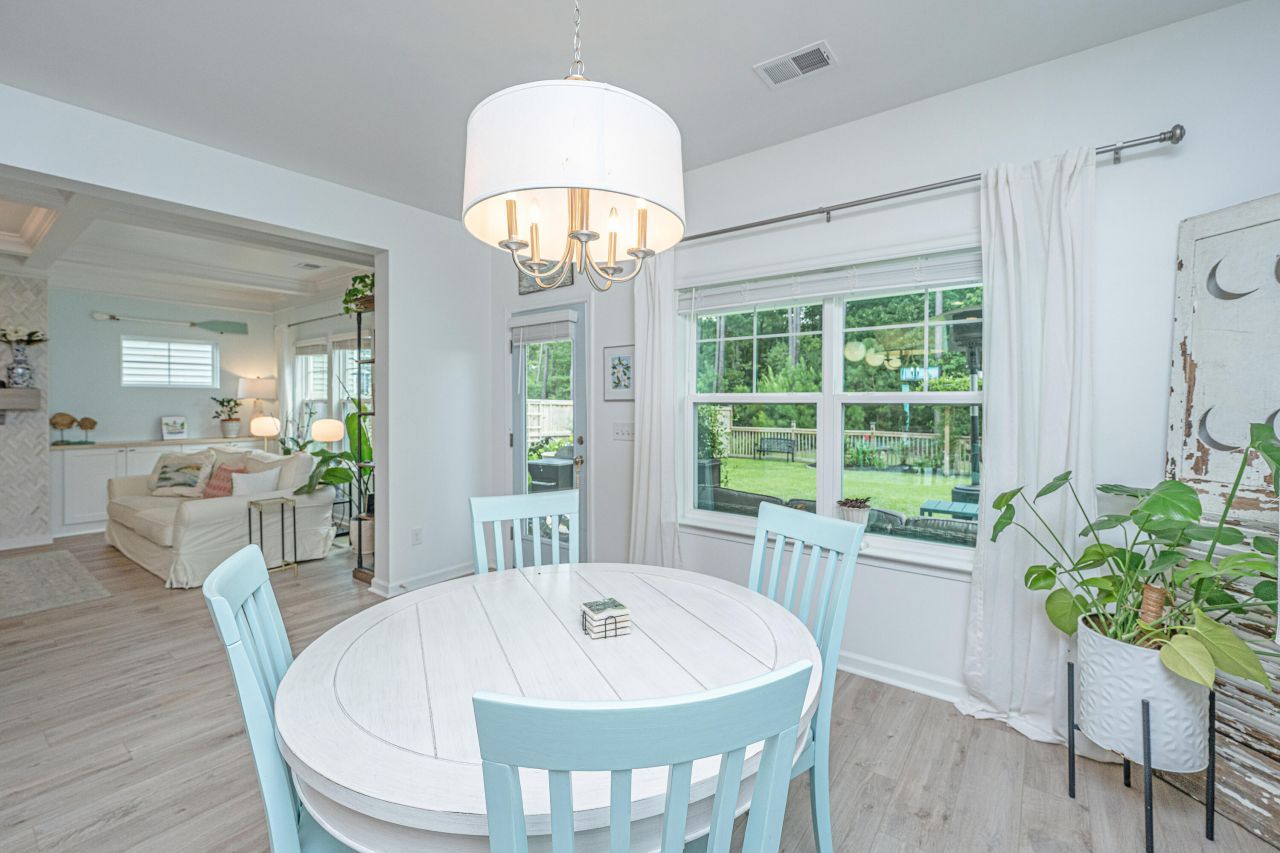 542 Dunswell Drive Photo 24