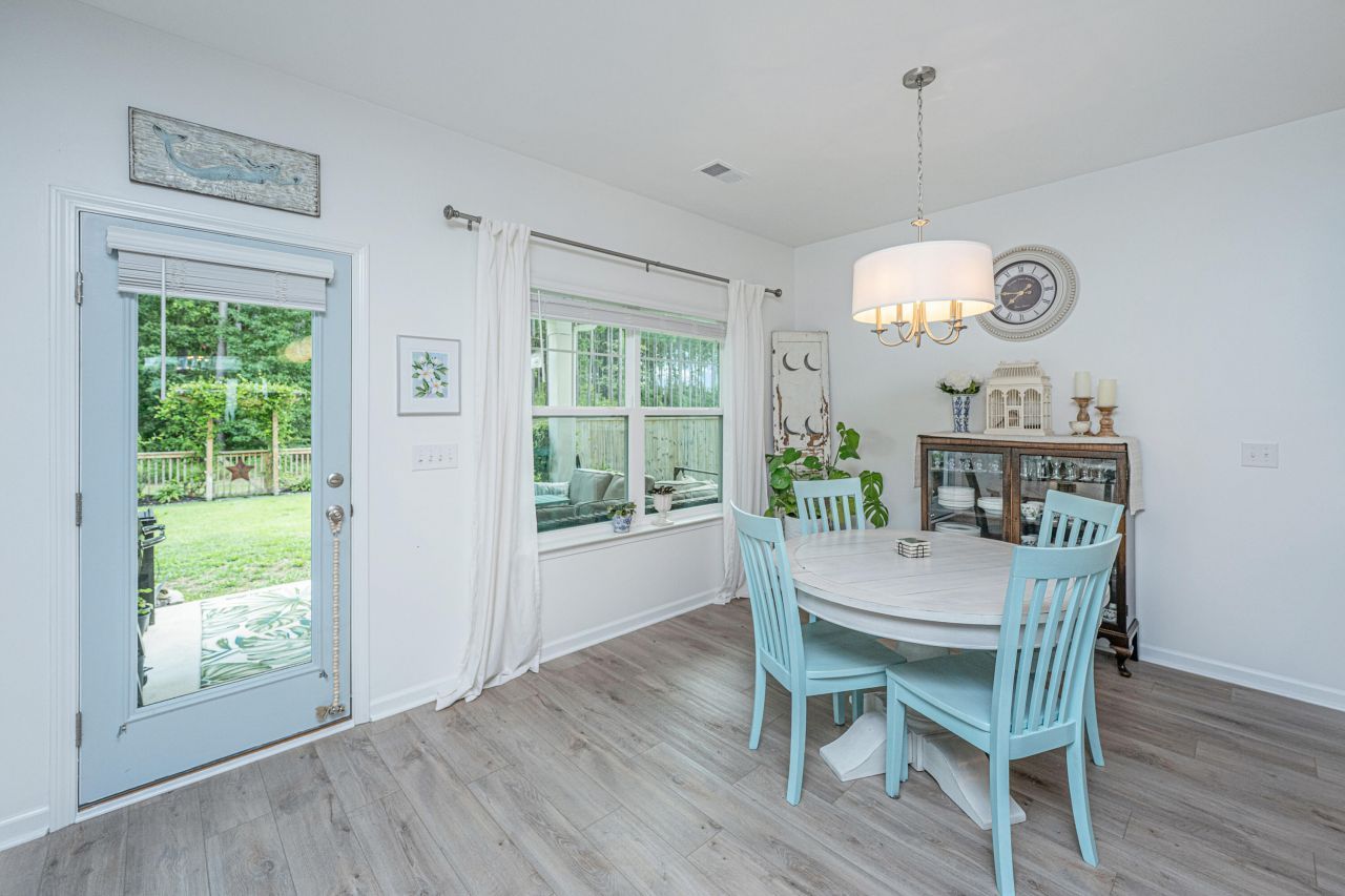 542 Dunswell Drive Photo 26