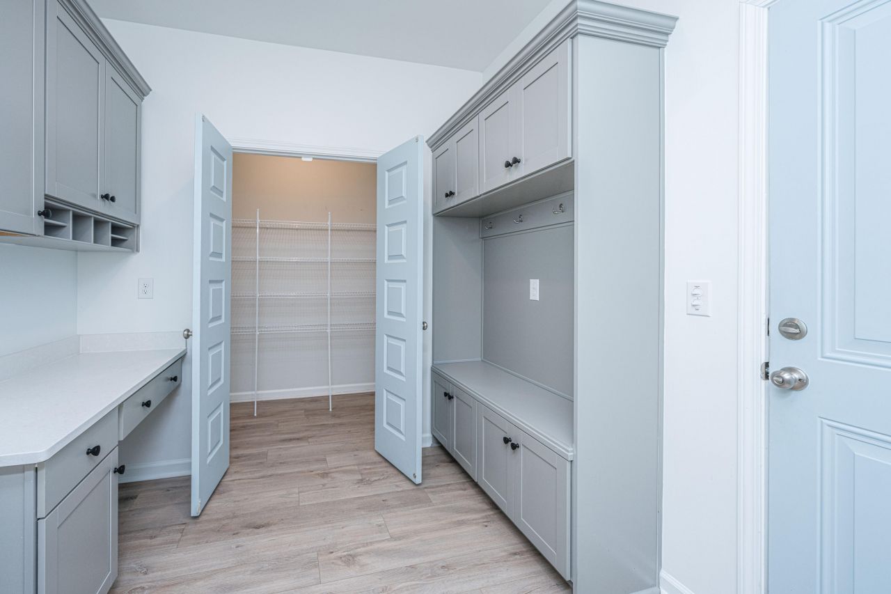 542 Dunswell Drive Photo 28