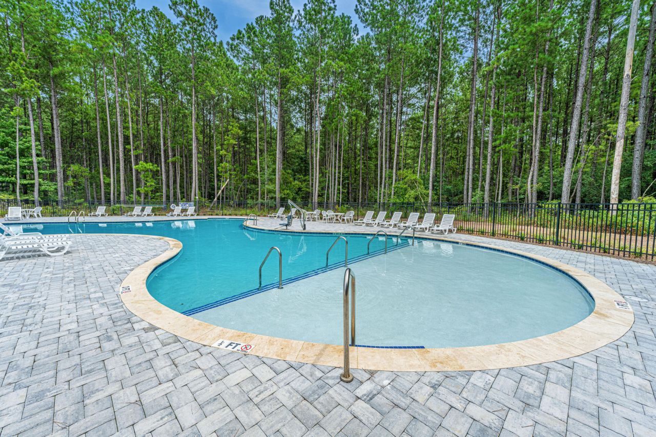 542 Dunswell Drive Photo 77