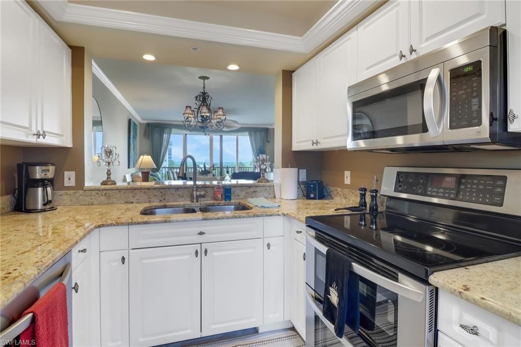 4421 Bay Beach Ln, Unit 643, Fort Myers Beach, FL 33931 Photo
