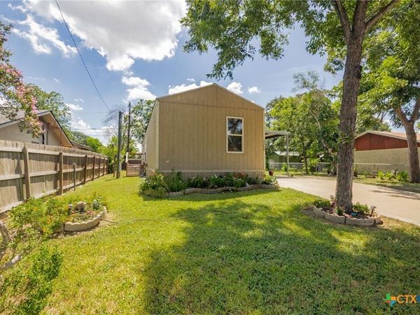 3308 Catalpa Street, Victoria, TX 77901