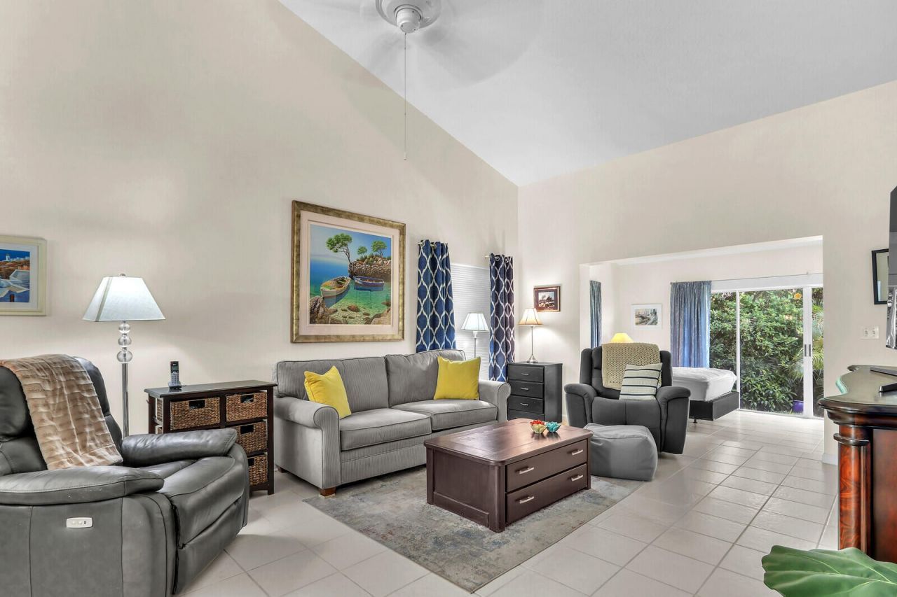 11006 SE Sea Pines Circle, Hobe Sound, FL 33455 Photo
