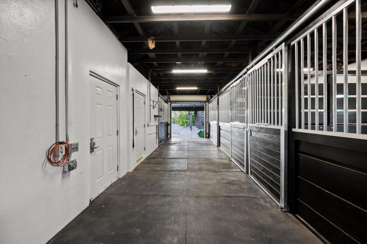 2904 Appaloosa Trail, Wellington, FL 33414 Photo