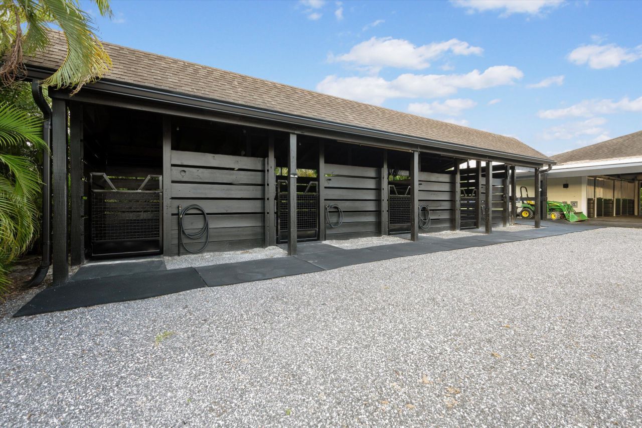 2904 Appaloosa Trail, Wellington, FL 33414 Photo