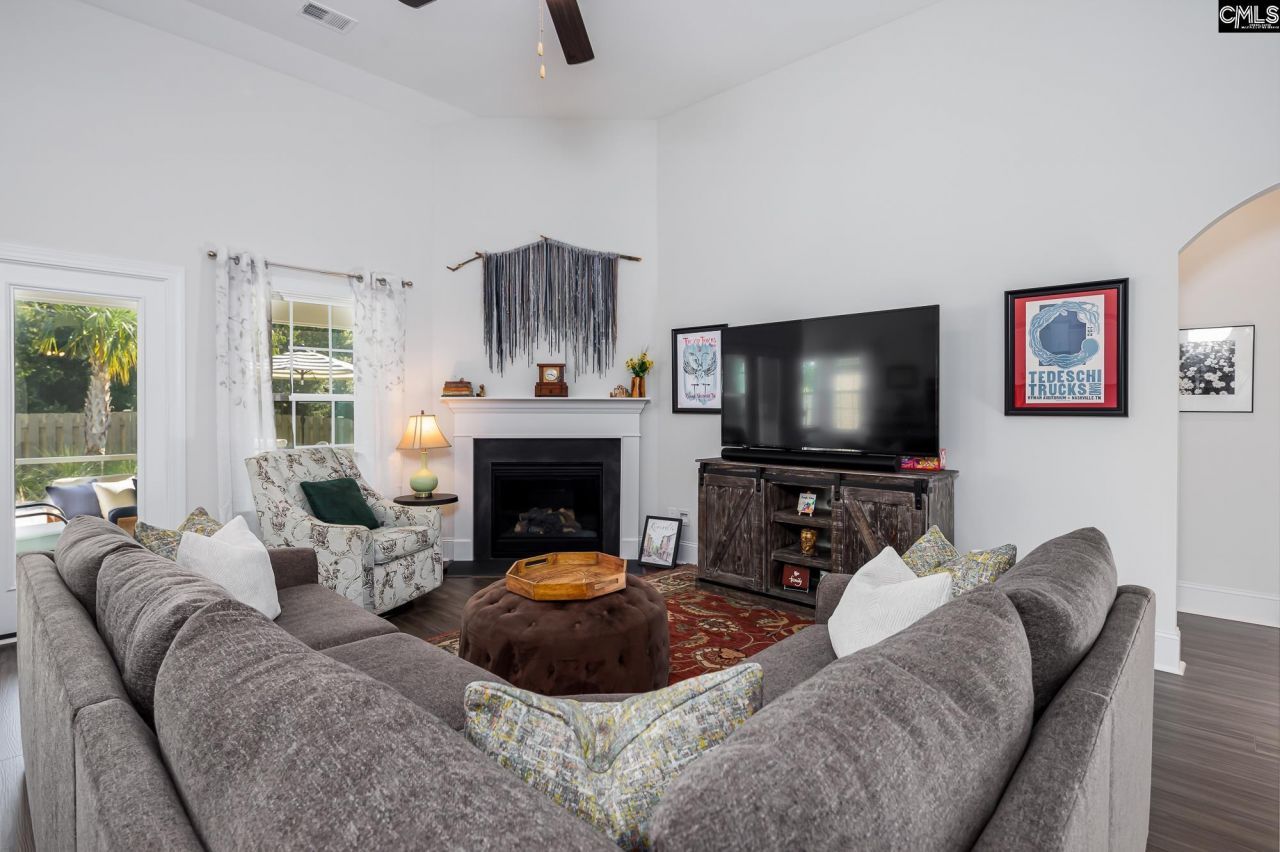 290 Tweng Trail Photo 11