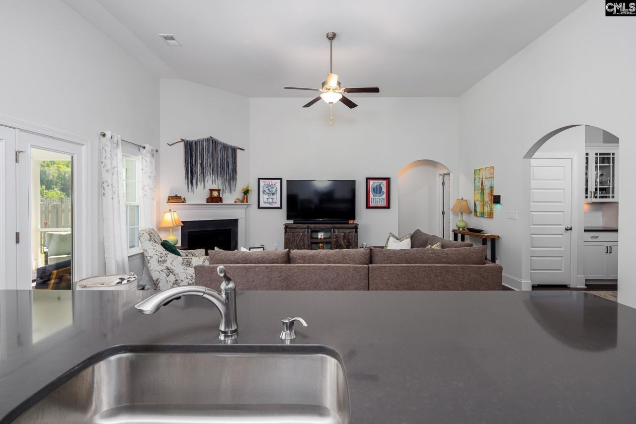 290 Tweng Trail Photo 17