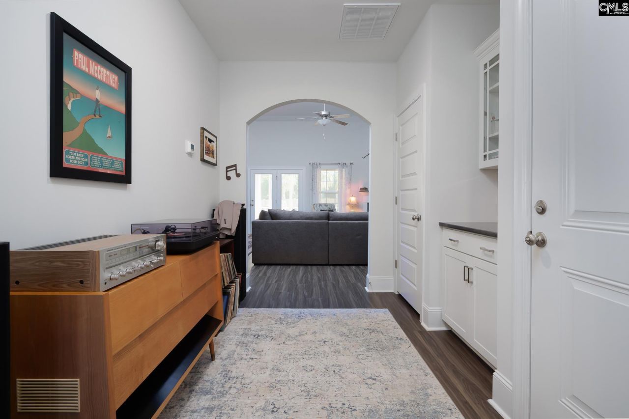 290 Tweng Trail Photo 9