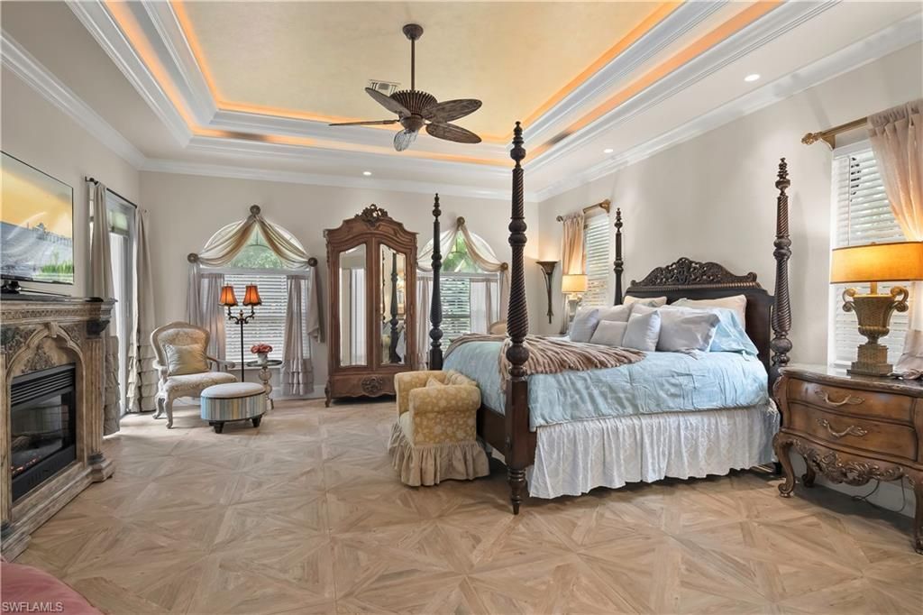 649 Bow Line Dr, Naples, FL 34103 Photo