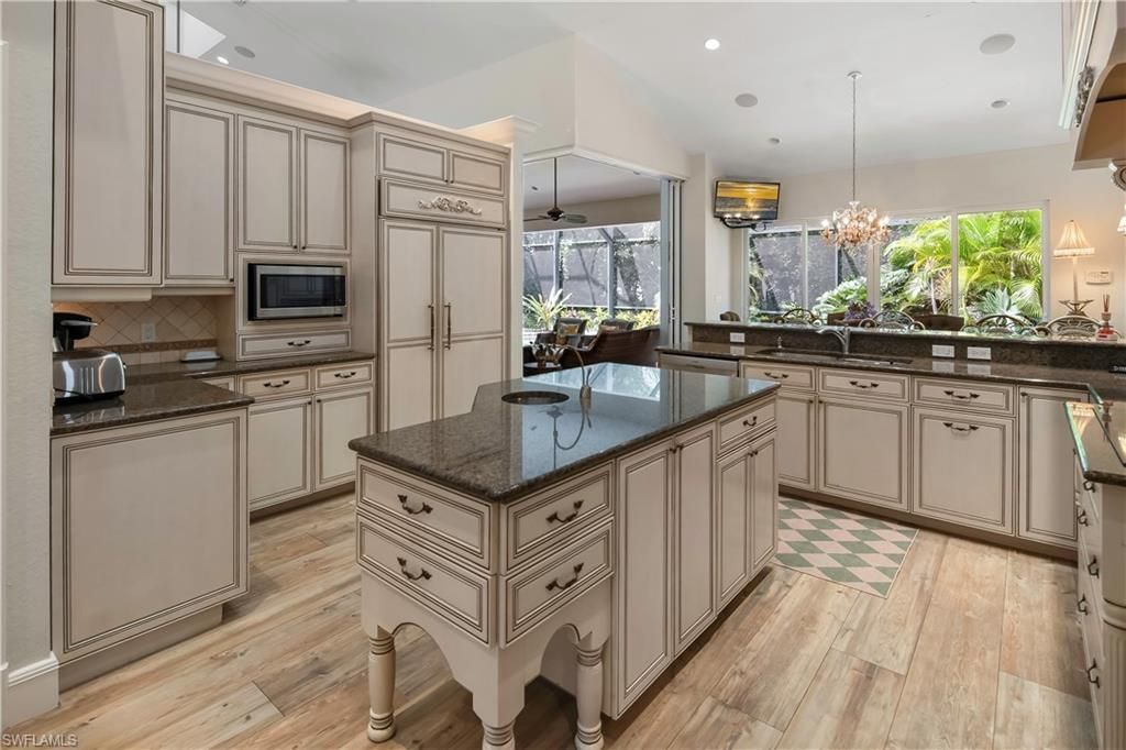 649 Bow Line Dr, Naples, FL 34103 Photo