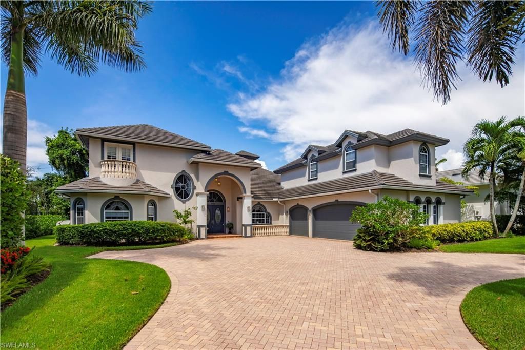649 Bow Line Dr, Naples, FL 34103 Photo
