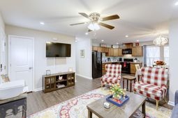 127 Fripp Lane photo 4