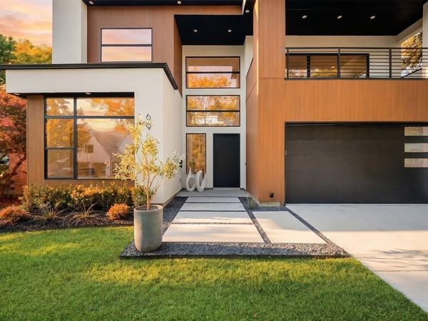 6906 Clayton Avenue, Dallas, TX 75214