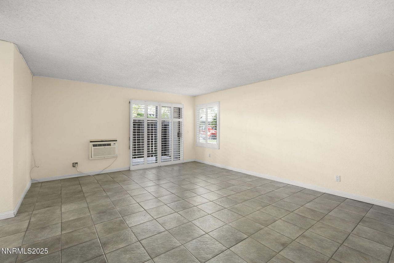 2450 Lymbery Street, Unit 105, Reno, NV 89509 Photo