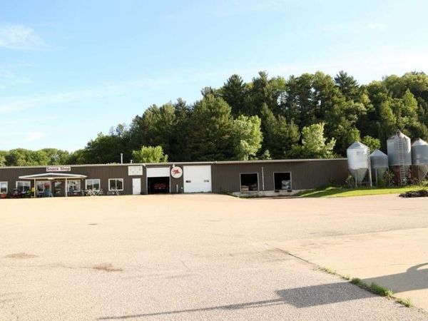 W10138 Highway 33, Wonewoc, WI 53968