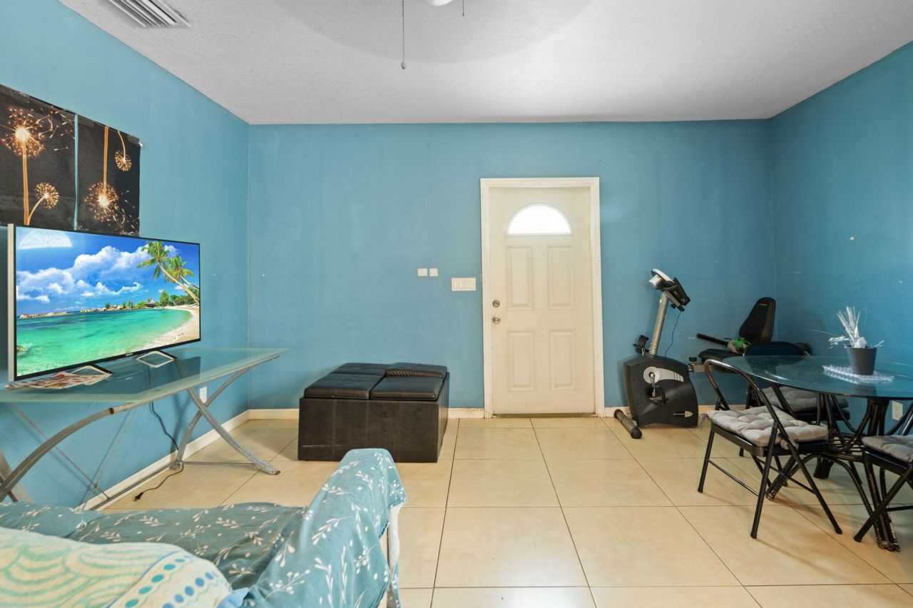 2587 E Road, Loxahatchee Groves, FL 33470 Photo