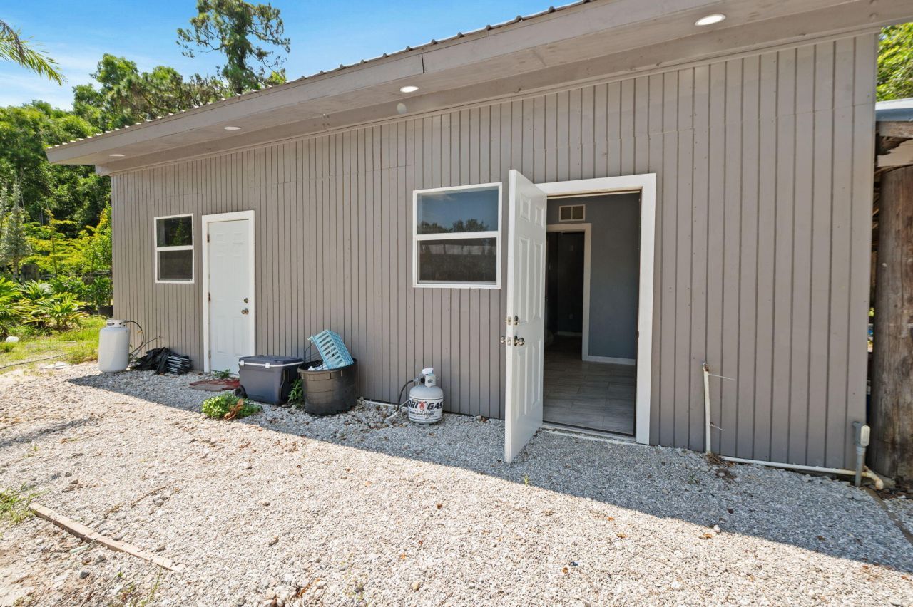 2587 E Road, Loxahatchee Groves, FL 33470 Photo