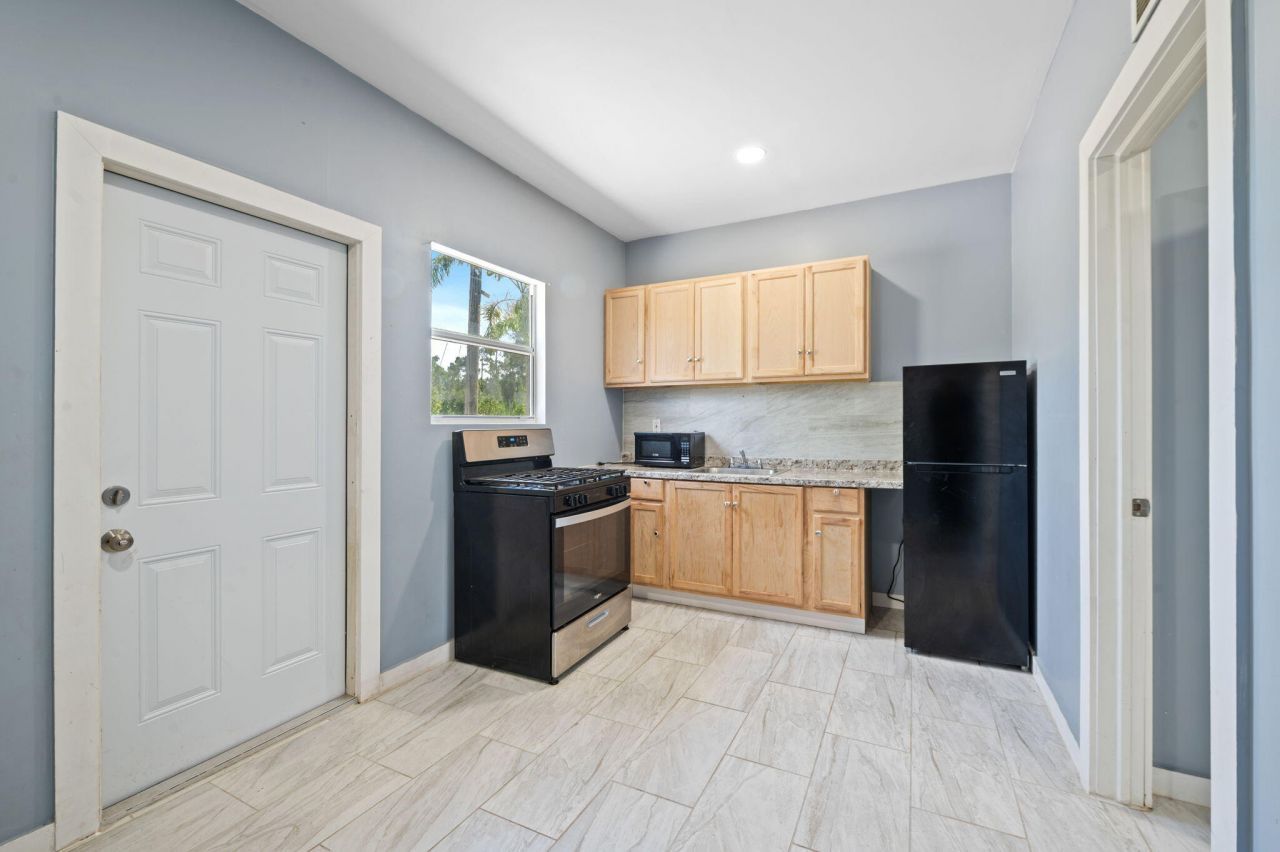 2587 E Road, Loxahatchee Groves, FL 33470 Photo