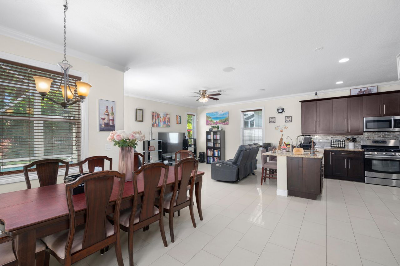 311 Berenger Walk, Royal Palm Beach, FL 33414 Photo