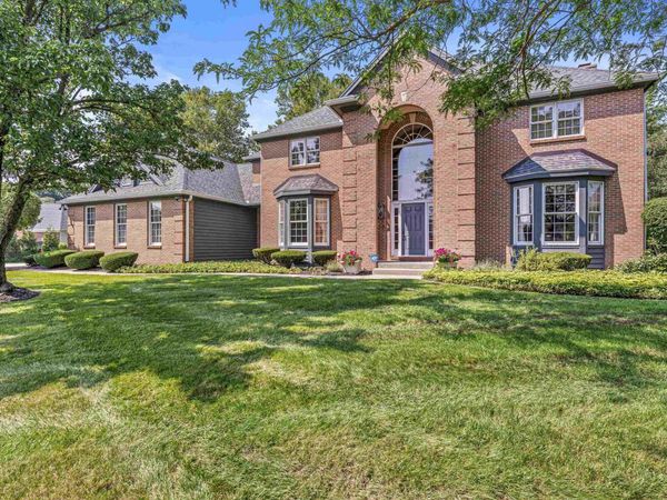 16947 Woodland Hills Drive, Granger, IN 46530