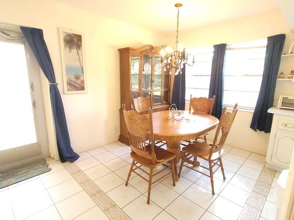 147 Bedford F, West Palm Beach, FL 33417