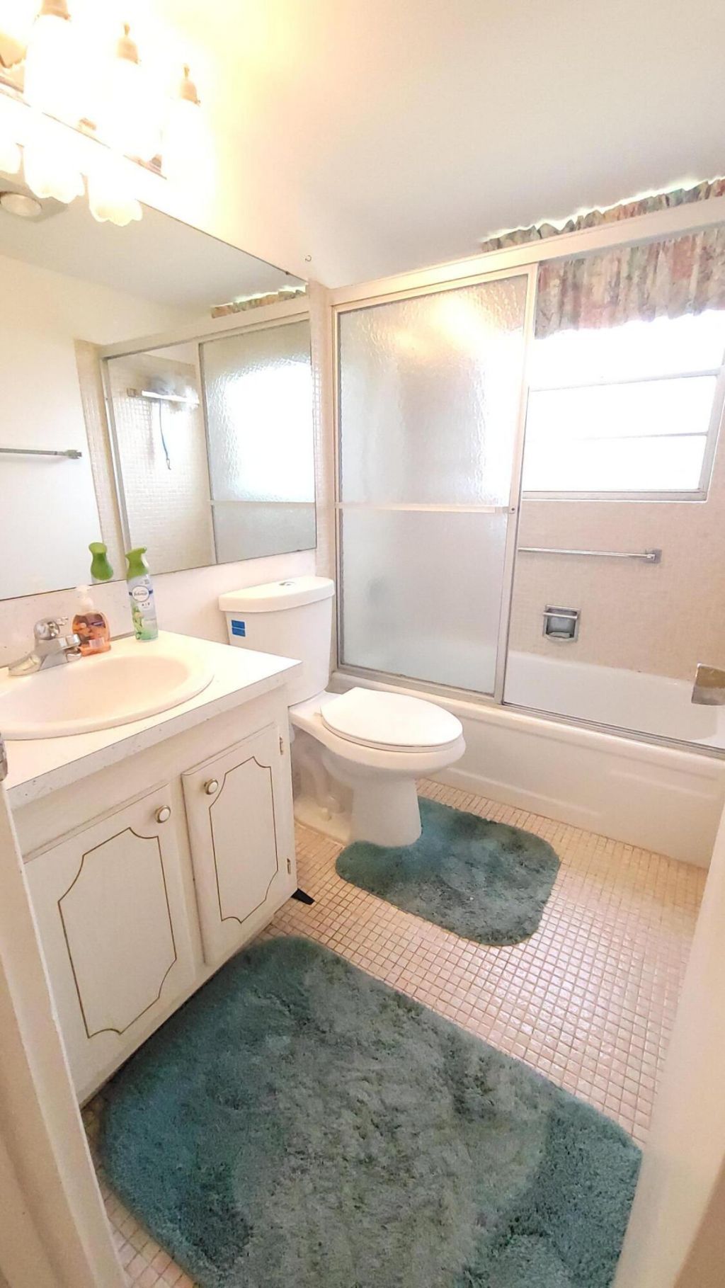 147 Bedford F, West Palm Beach, FL 33417 Photo