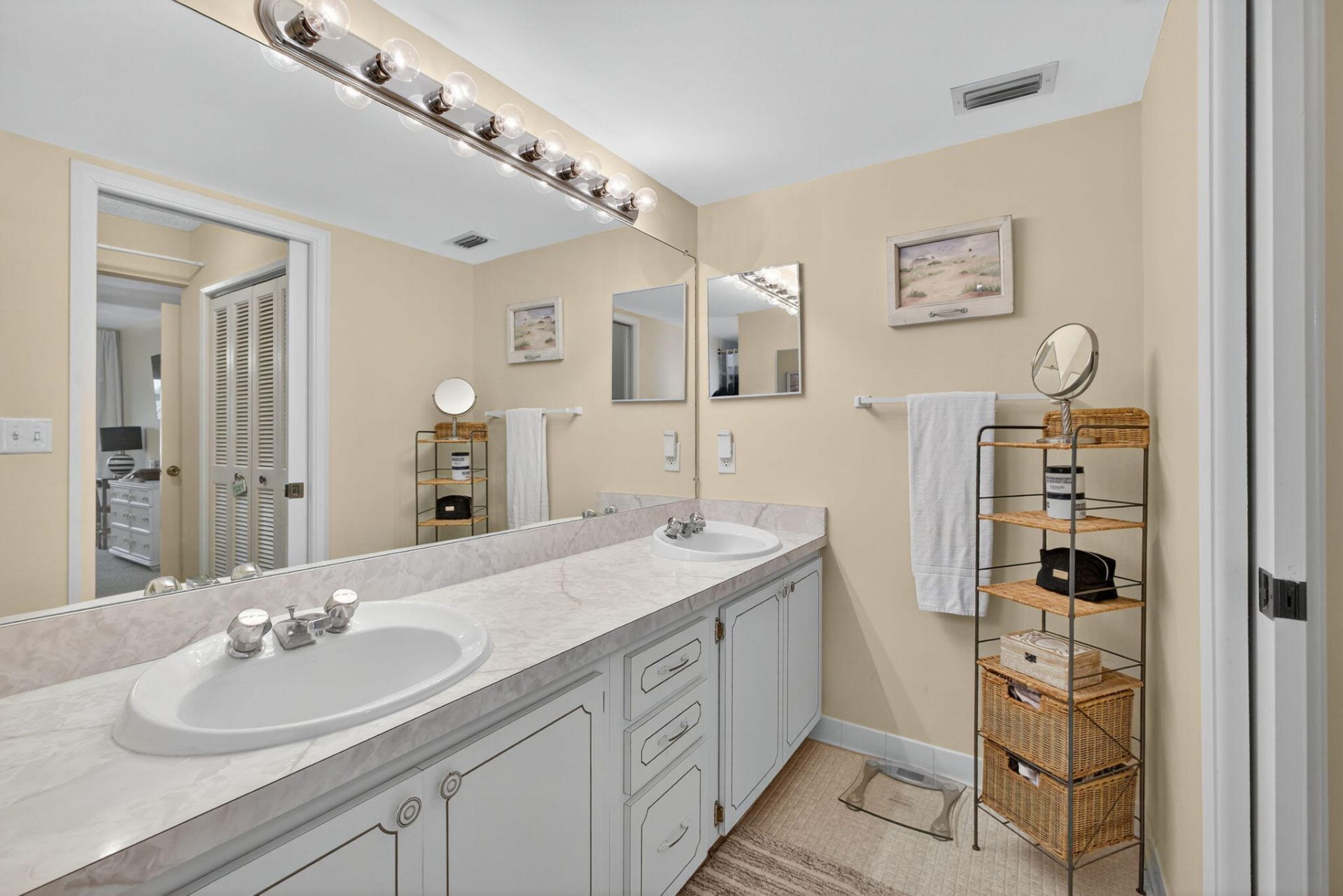 20 SE Turtle Creek Drive, Unit F, Tequesta, FL 33469 Photo