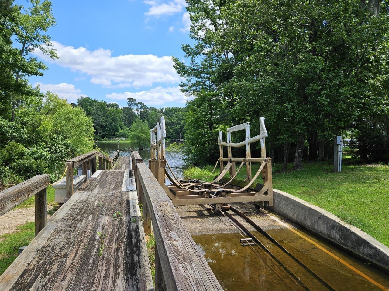 145 Woodlake Drive Photo 15