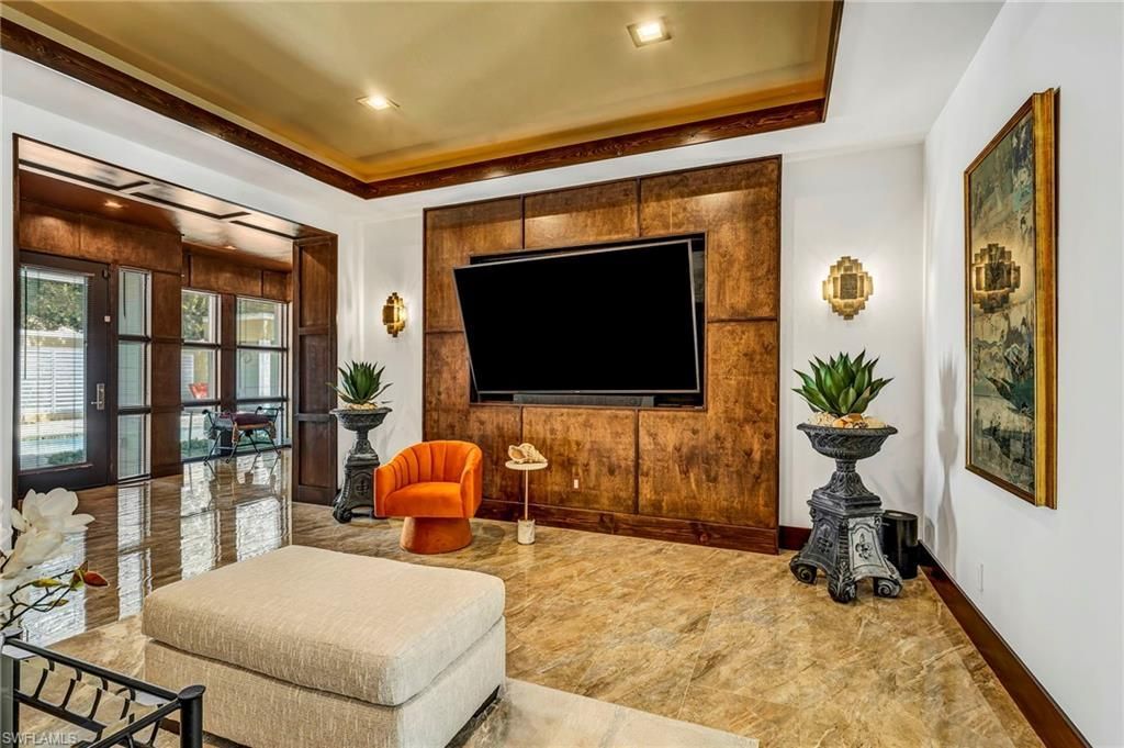 6908 Lone Oak Blvd, Naples, FL 34109 Photo