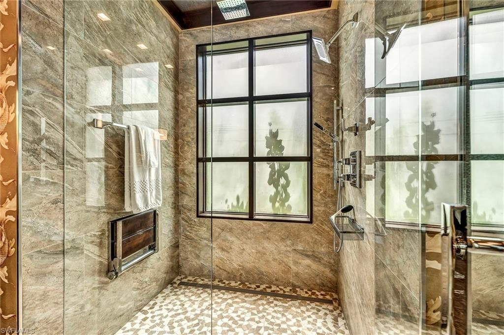 6908 Lone Oak Blvd, Naples, FL 34109 Photo