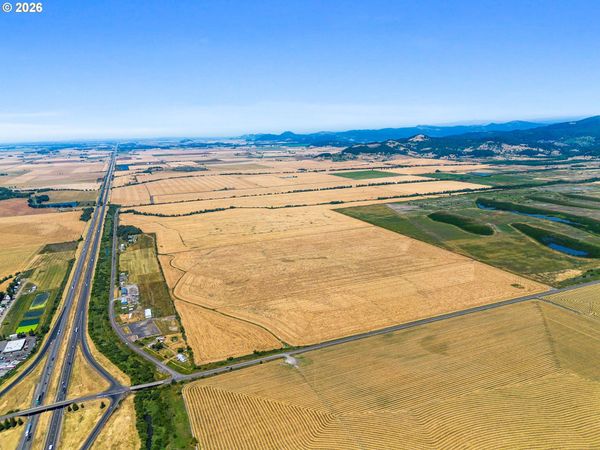 Belts DR, Harrisburg, OR 97446