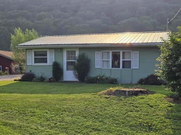 25711 Mississippi Rd, Unit Cabin, Garnavillo, IA 52049