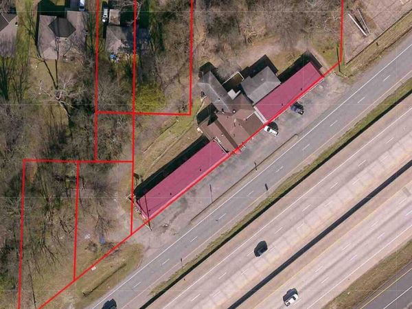 16600 N Interstate 30 Highway, Benton, AR 72019