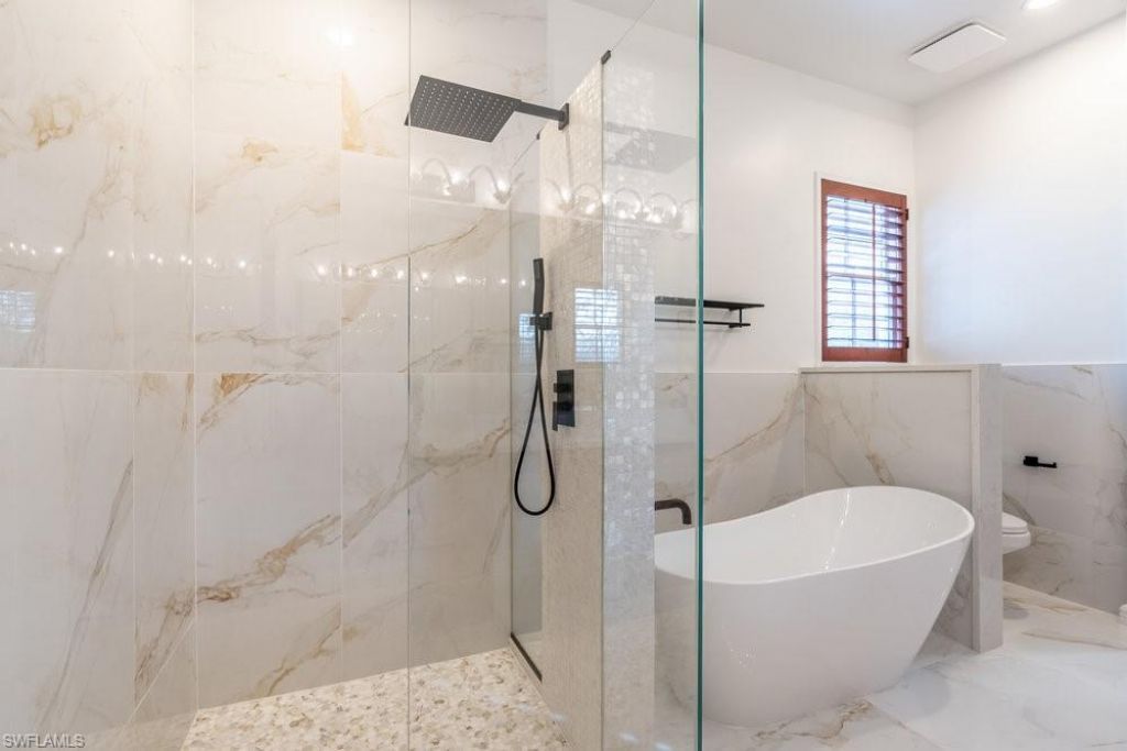 1160 8th St S, Naples, FL 34102 Photo