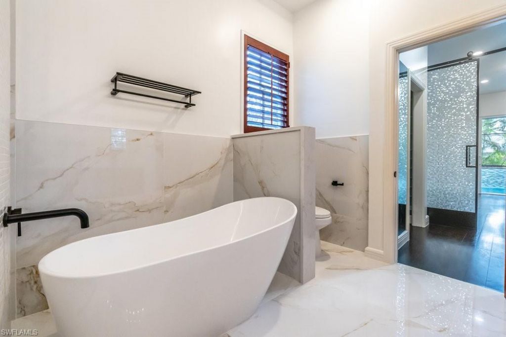 1160 8th St S, Naples, FL 34102 Photo