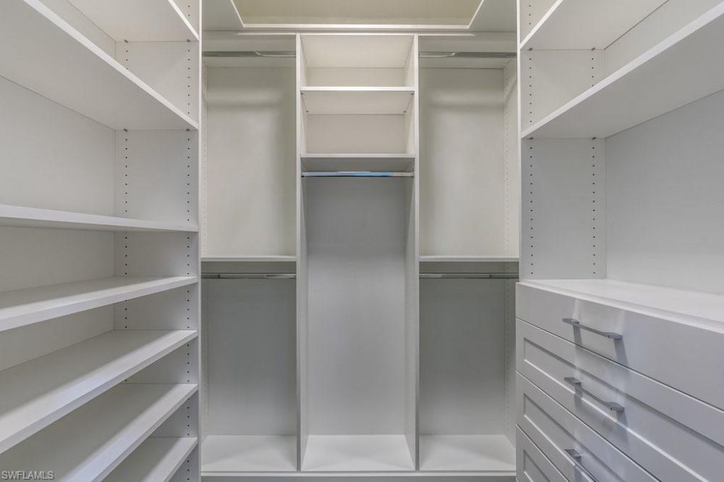 1160 8th St S, Naples, FL 34102 Photo