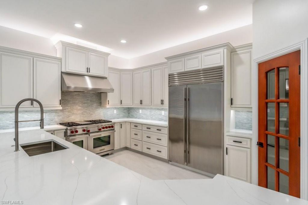 1160 8th St S, Naples, FL 34102 Photo