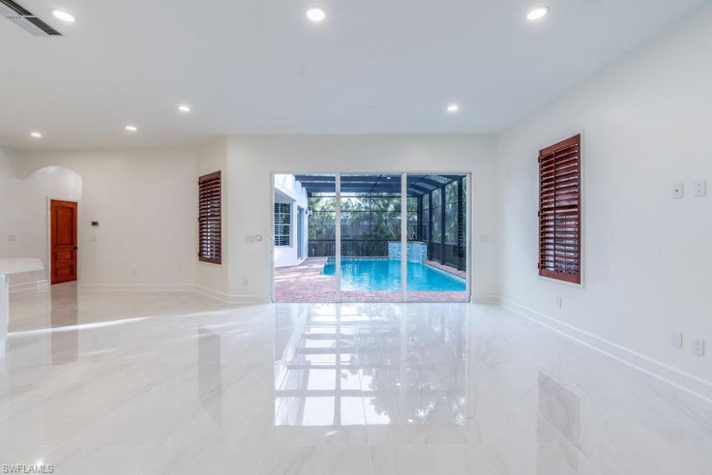 1160 8th St S, Naples, FL 34102 Photo