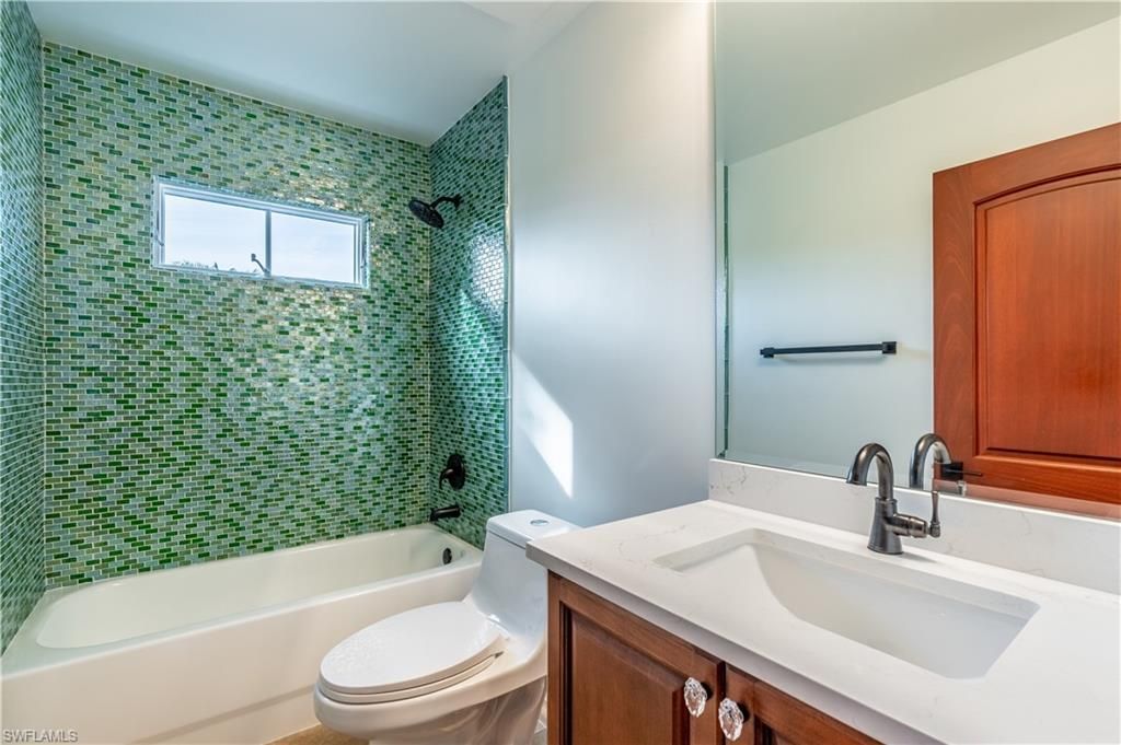 1160 8th St S, Naples, FL 34102 Photo